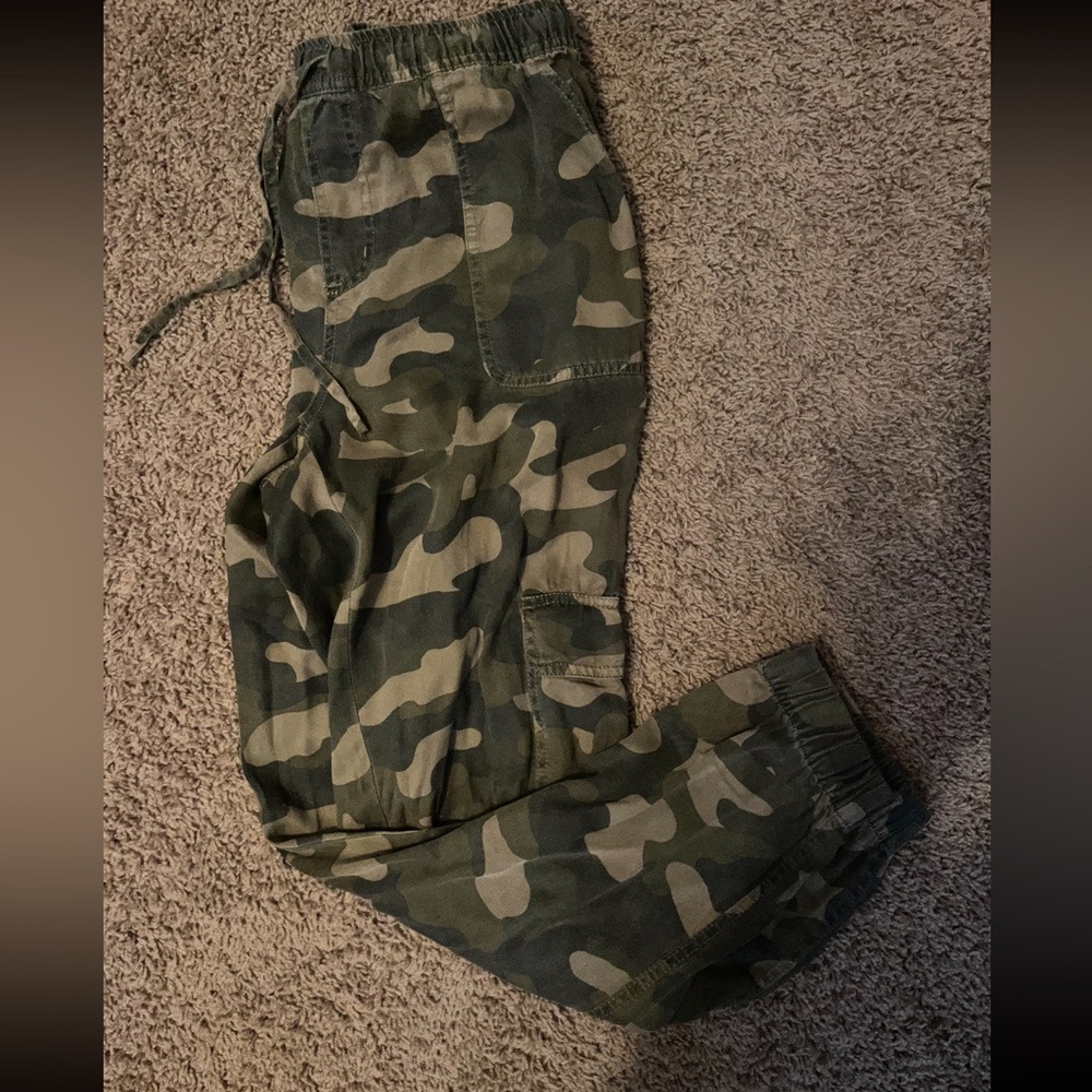 Camo pants